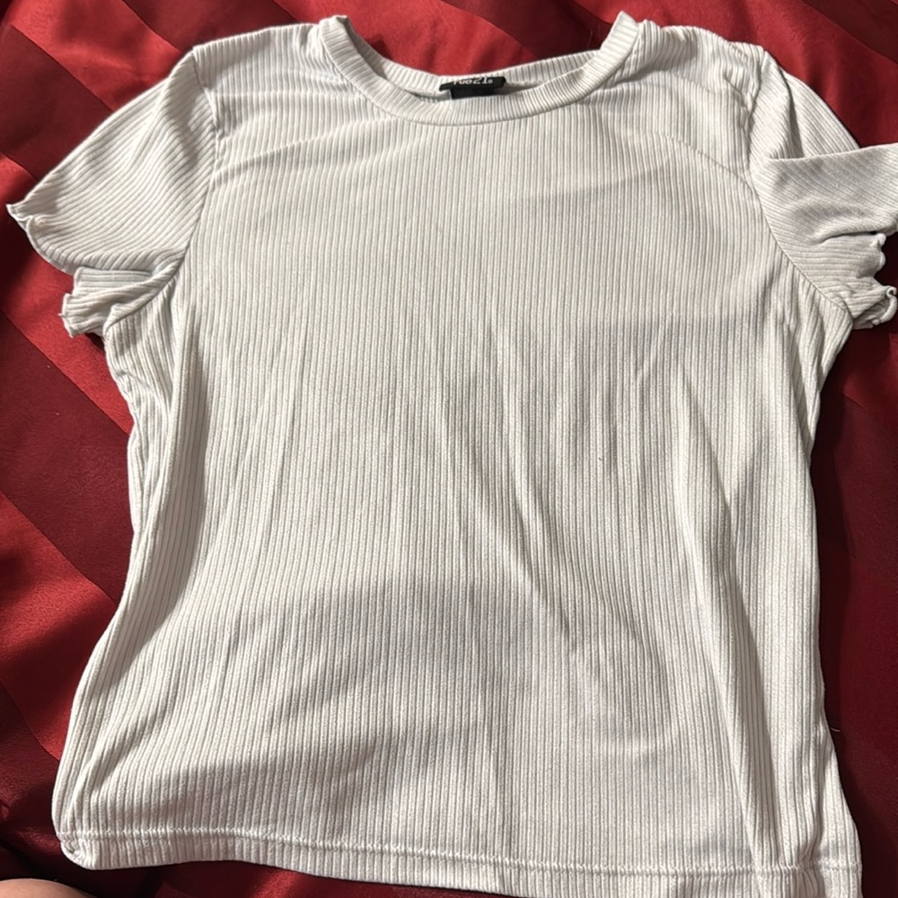 White thin top ruffle short sleeves